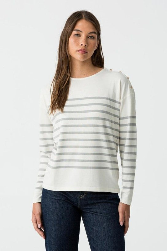 10058943-003_8_1.jpg