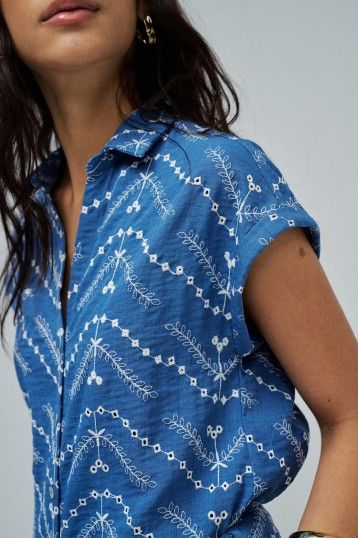 21010869-852_3_1.jpg