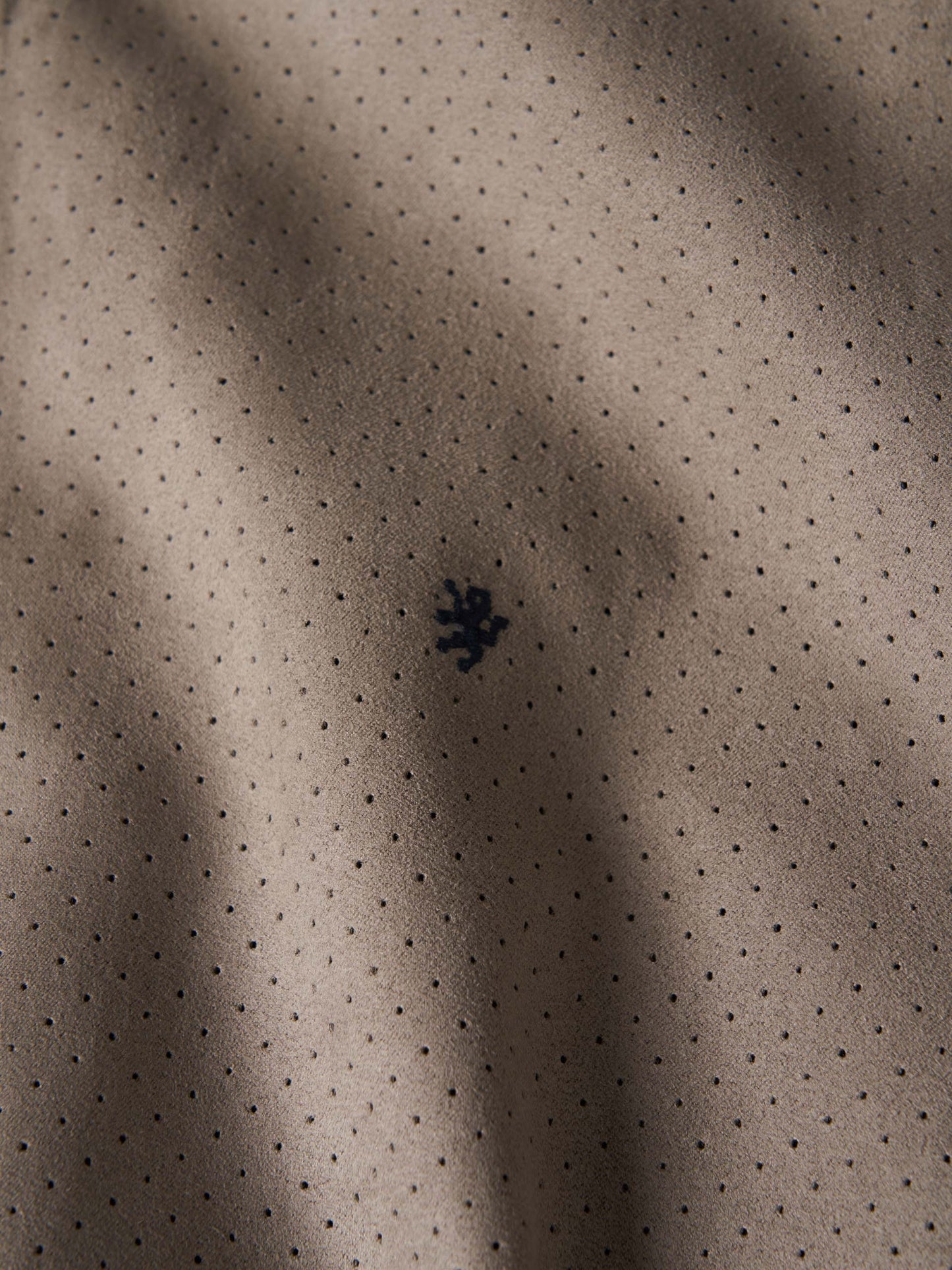 LP007218-049_7_5.jpg