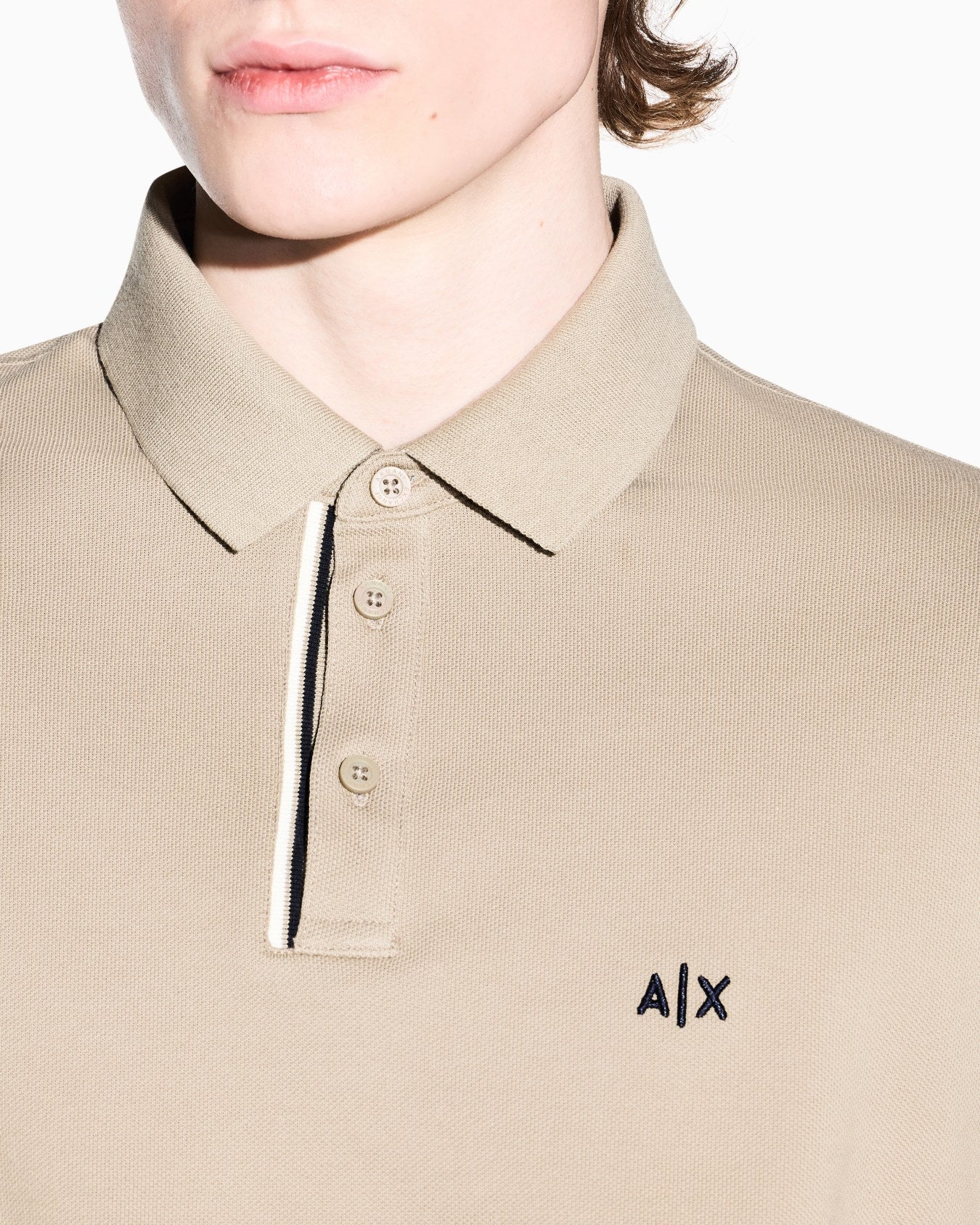 XM002067AF10366U6229_7_3.jpg