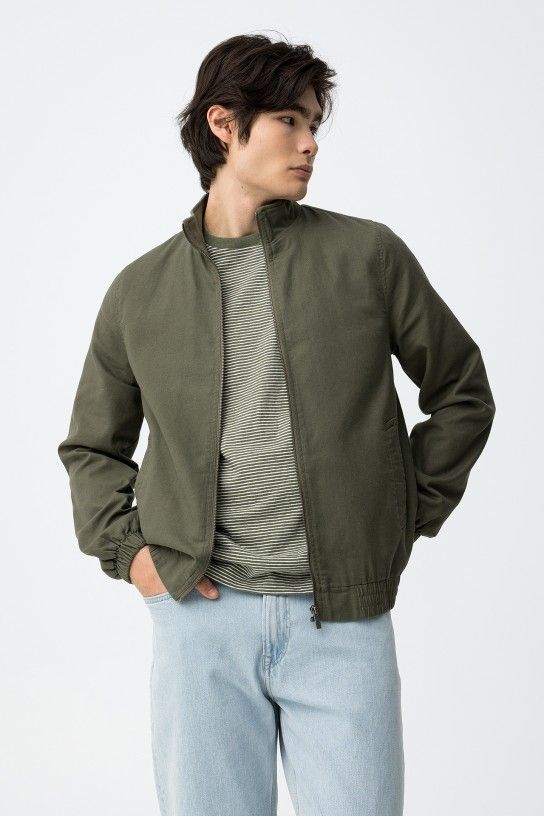 10064816-832_4_0.jpg