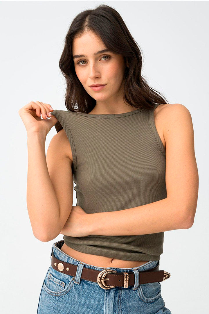10064912-831_4_1.jpg