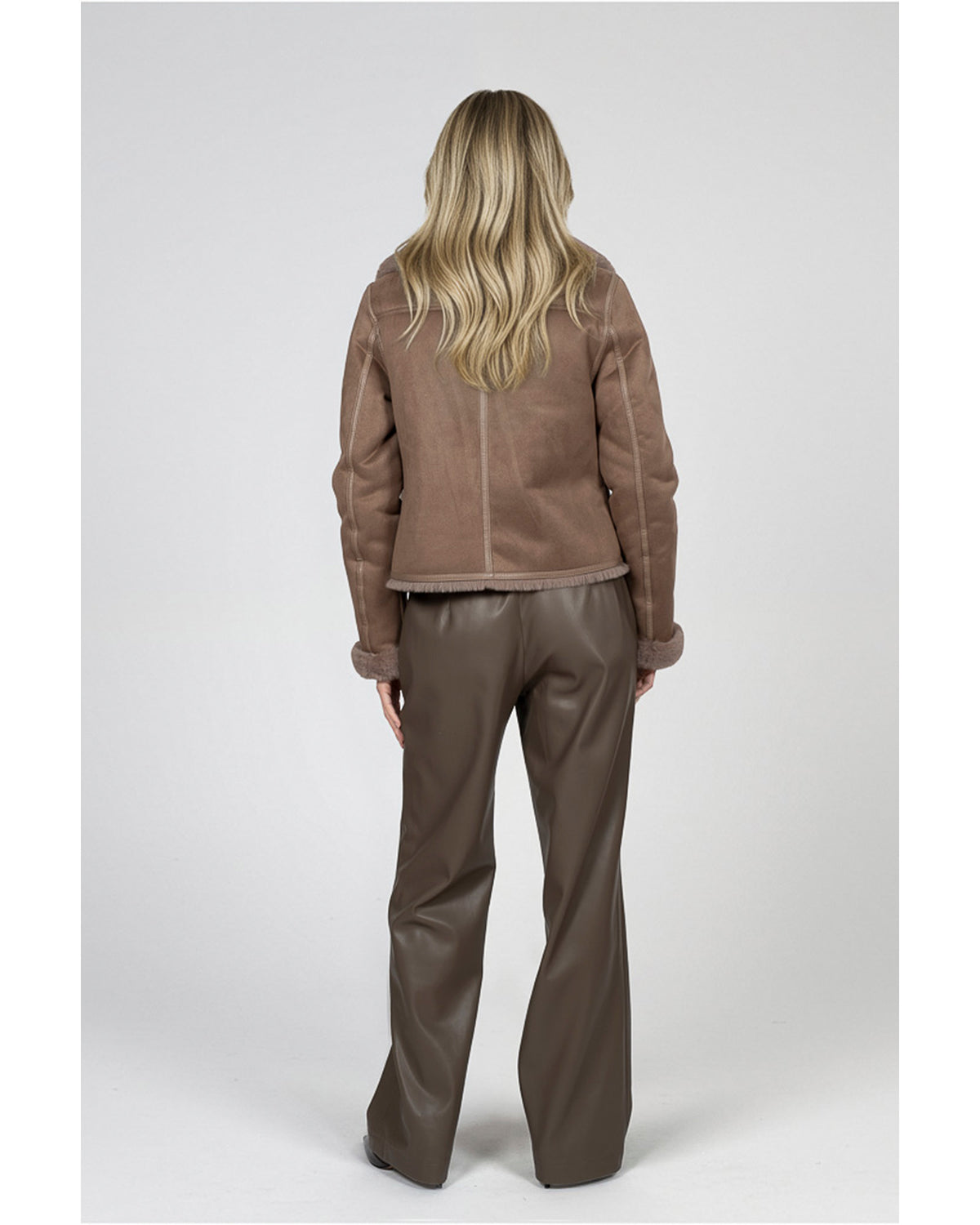 16200135-BROWN_21_1.jpg