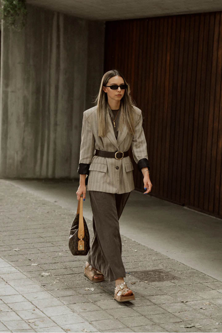 2428-HEEL_20_3.jpg