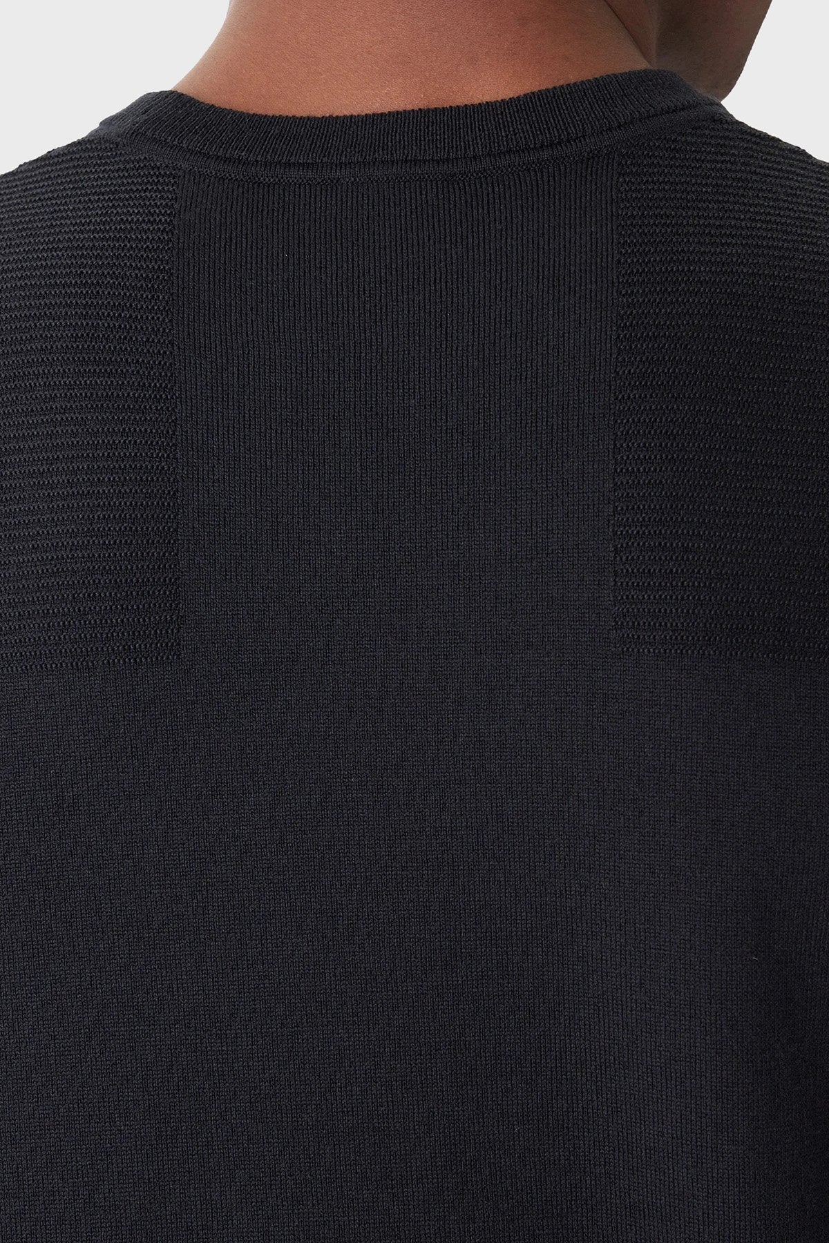 50547507-402_16_4.jpg