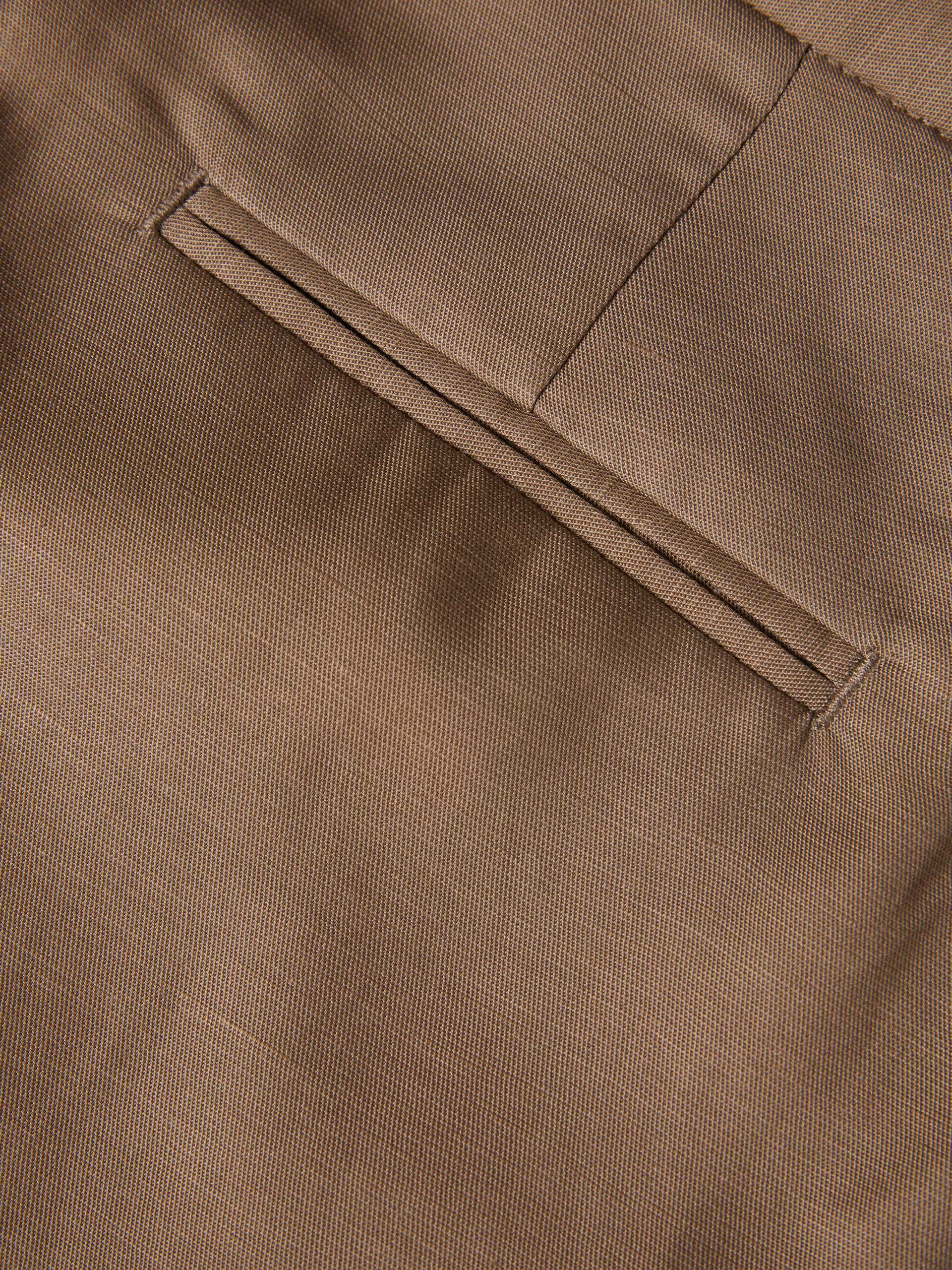 LP007661-098_26_1.jpg