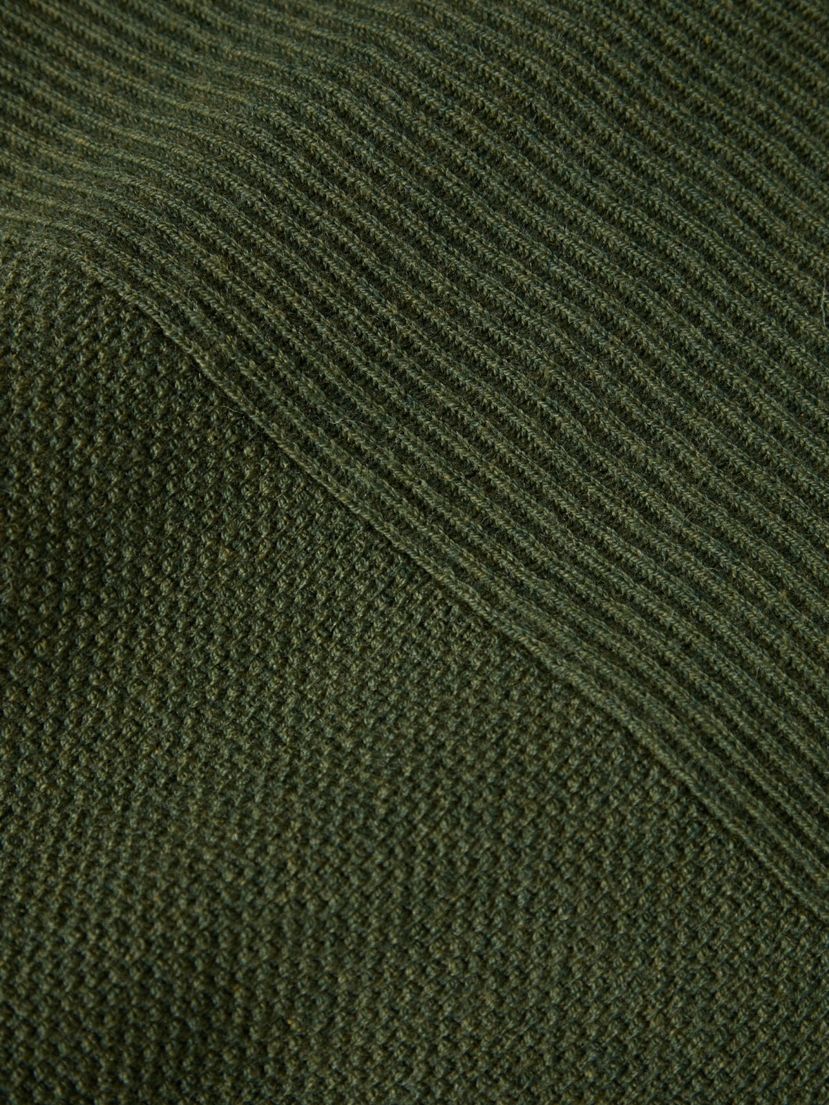 LP008264-678_4_2.jpg