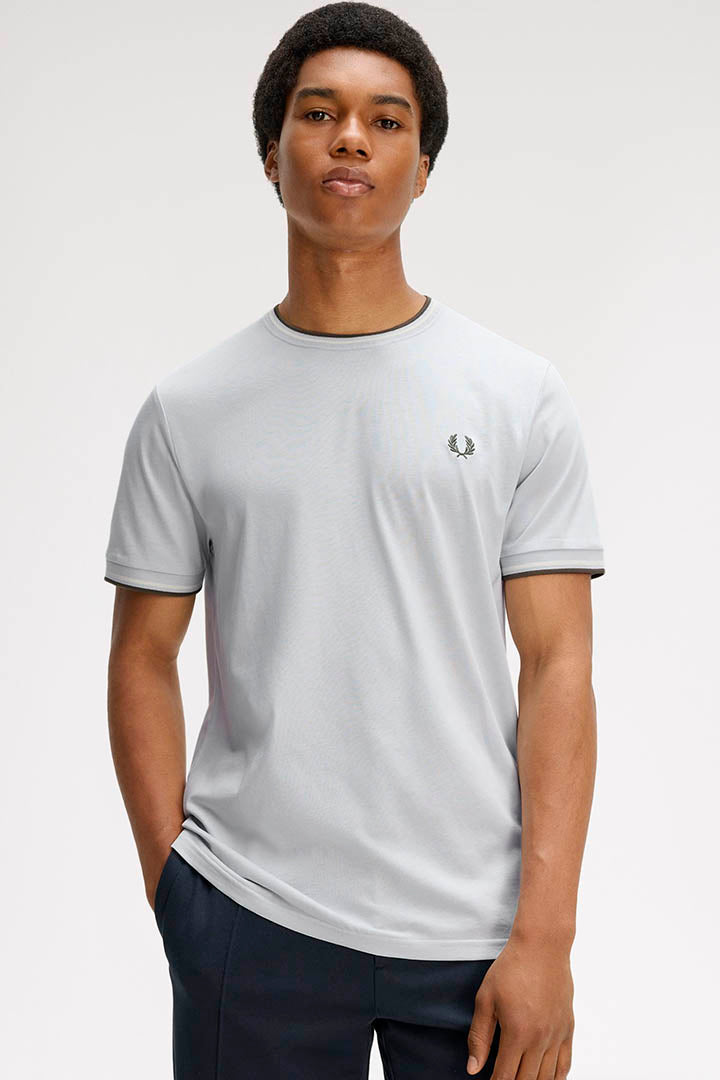 T-SHIRT DSKBL/ECRU/LWGRN FRED PERRY FRED PERRY para HOMEM. Comprar
